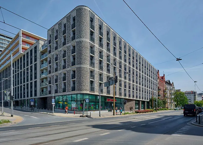 Lux Traugutta With Air Conditioning And Parking By Renters * Wroclaw