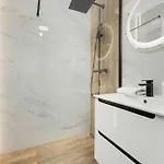 Lux Traugutta With Air Conditioning And Parking By Renters