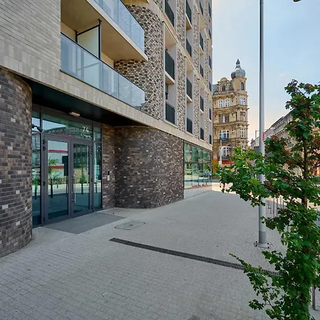 Lux Traugutta With Air Conditioning And Parking By Renters شقة