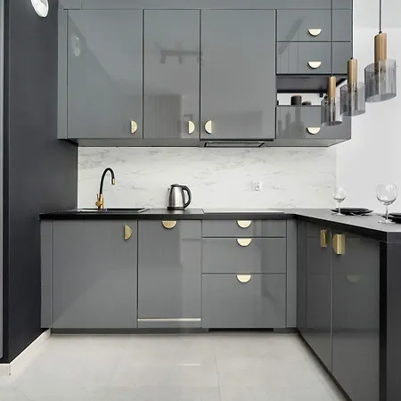 Appartamento Lux Traugutta With Air Conditioning And Parking By Renters Breslavia