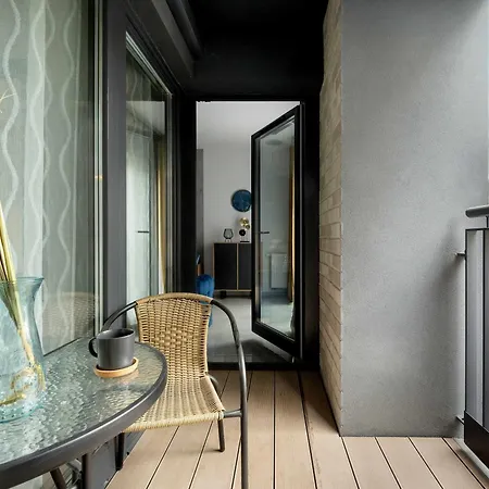 Lux Traugutta With Air Conditioning And Parking By Renters Appartamento Breslavia