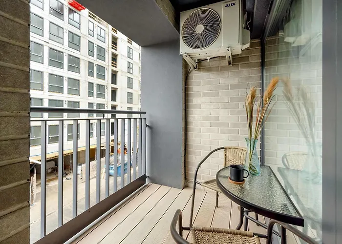 Lux Traugutta With Air Conditioning And Parking By Renters * Wroclaw