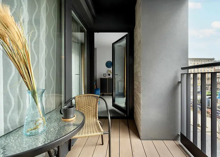 Lux Traugutta With Air Conditioning And Parking By Renters Apartment Wroclaw