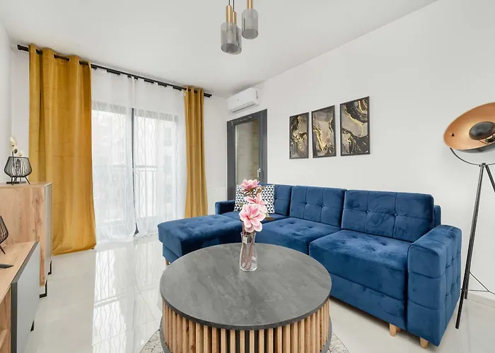 Apartment Lux Traugutta With Air Conditioning And Parking By Renters